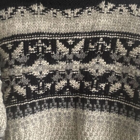 hand Knit Jacquard Link Chunky Knit Boat Neck Long Sleeve Sweater Ecru Black S - Picture 4 of 10